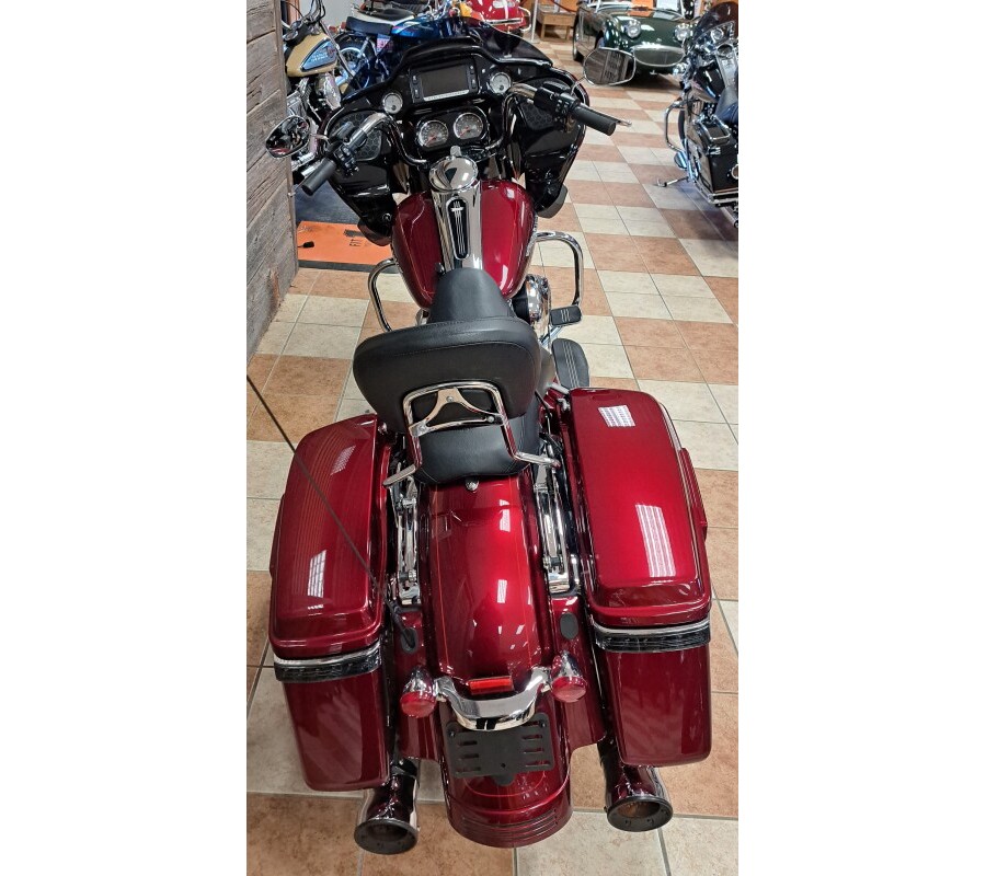 2016 Harley-Davidson Road Glide Special Velocity Red Sunglo