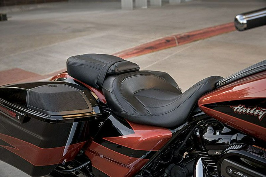 2017 Harley-Davidson CVO™ Street Glide®