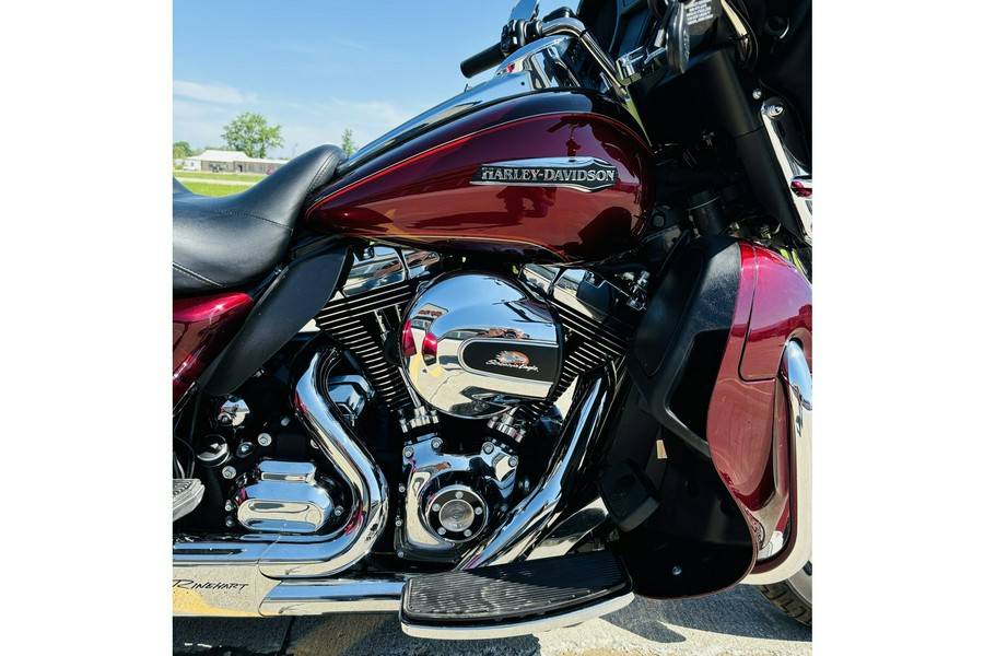 2016 Harley-Davidson® FLHTCUTG TRI GLIDE