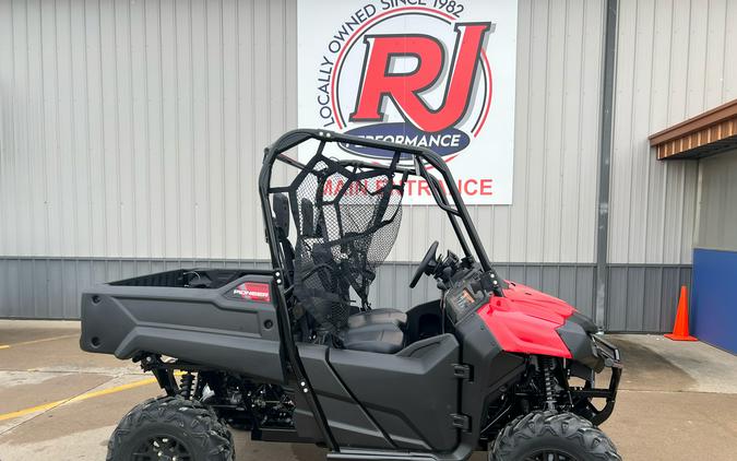 2025 Honda Pioneer 700 Deluxe