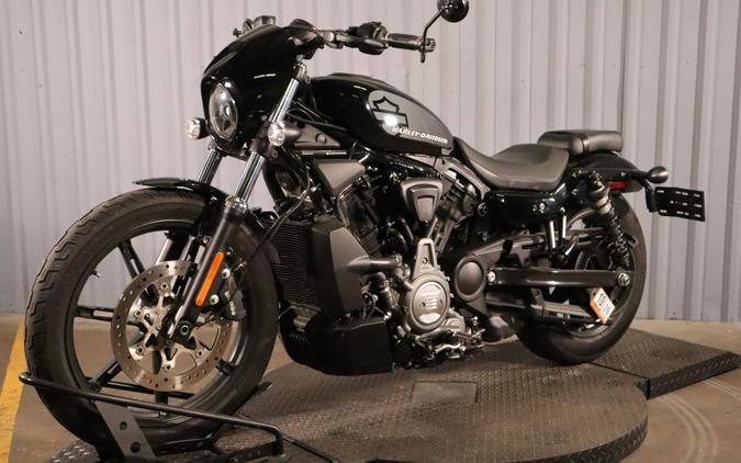 2022 Harley-Davidson® Nightster™ RH975