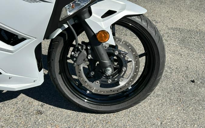 2025 Kawasaki Ninja® 500