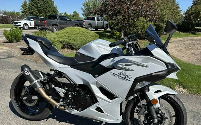 2025 Kawasaki Ninja® 500