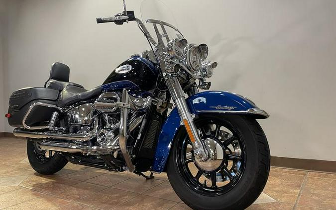 2022 Harley-Davidson® FLHCS - Heritage Classic 114