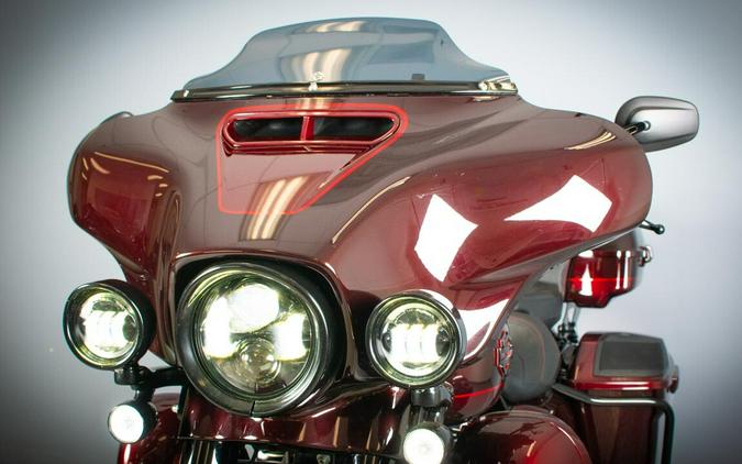 2019 Harley-Davidson CVO Street Glide - FLHXSE
