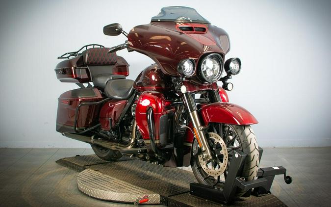2019 Harley-Davidson CVO Street Glide - FLHXSE