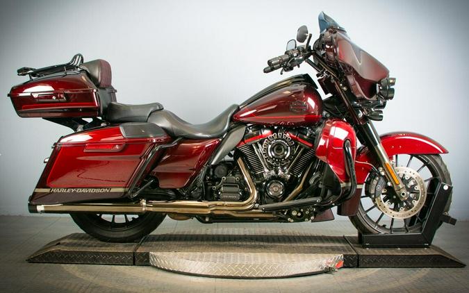 2019 Harley-Davidson CVO Street Glide - FLHXSE