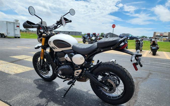 2026 Triumph Scrambler 400 XC