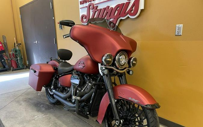 2021 Harley-Davidson® FLHCS - Heritage Classic 114