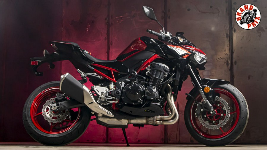 2024 Kawasaki Z900 ABS Candy Persimmon Red/Ebony