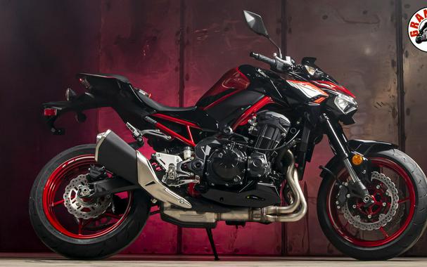 2024 Kawasaki Z900 ABS Candy Persimmon Red/Ebony