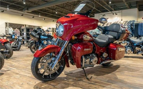 2023 Indian Motorcycle® Roadmaster® Limited Stryker Red Metallic