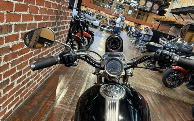 2004 Harley-Davidson Sportster XL1200C - Custom 1200