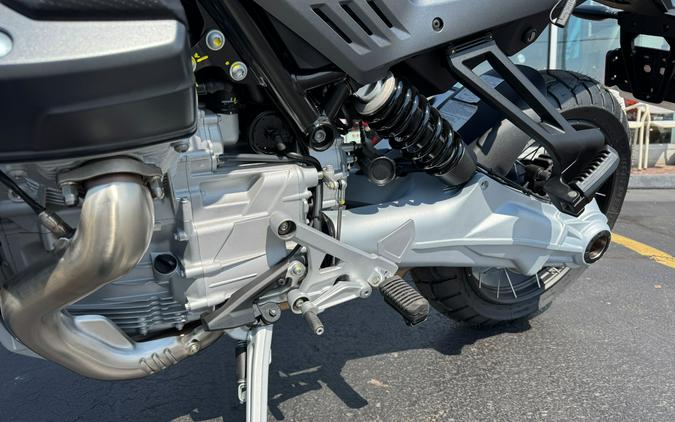 2025 Moto Guzzi Stelvio