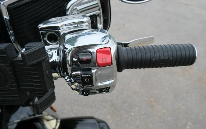 2017 INDIAN MOTORCYCLE ROADMASTER