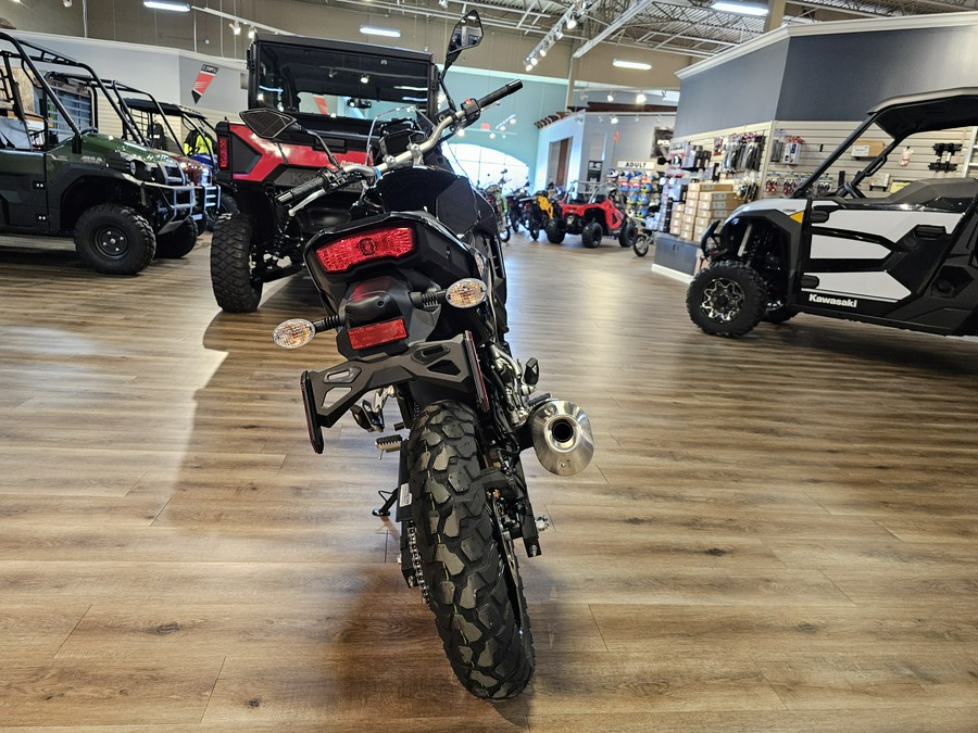 2026 Kawasaki KLE 500 ABS Metallic Carbon Gray/Ebony - 110451