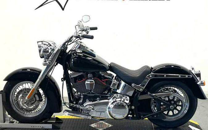 2011 Harley-Davidson SOFTAIL DELUXE FLSTN
