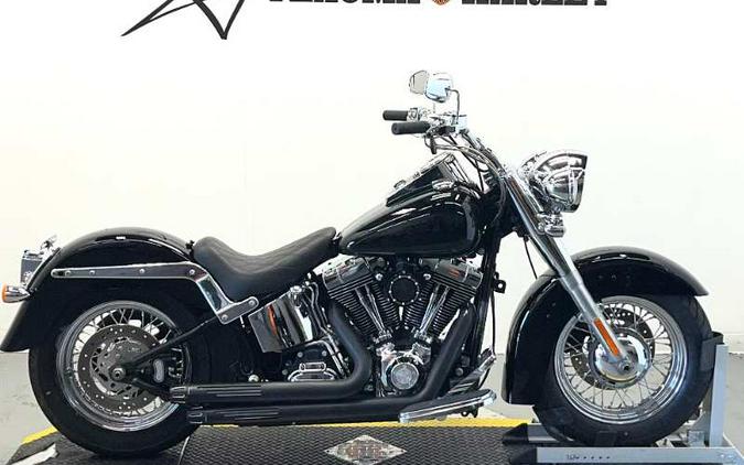 2011 Harley-Davidson SOFTAIL DELUXE FLSTN