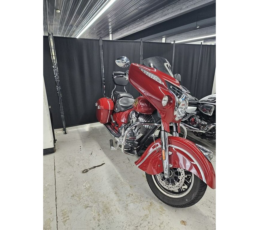 2015 Indian Motorcycle® Chieftain® Indian Red