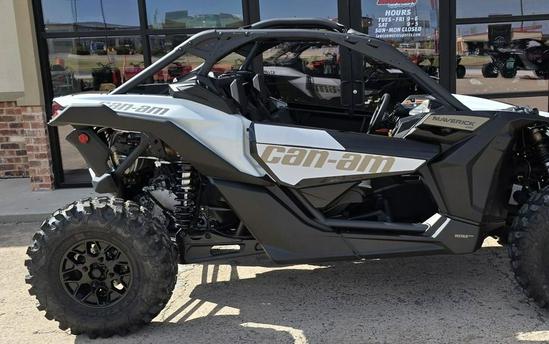 2024 Can-Am® Maverick X3 DS Turbo Catalyst Gray