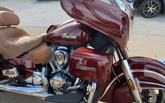 2019 Indian Motorcycle® Roadmaster® Burgundy Metallic