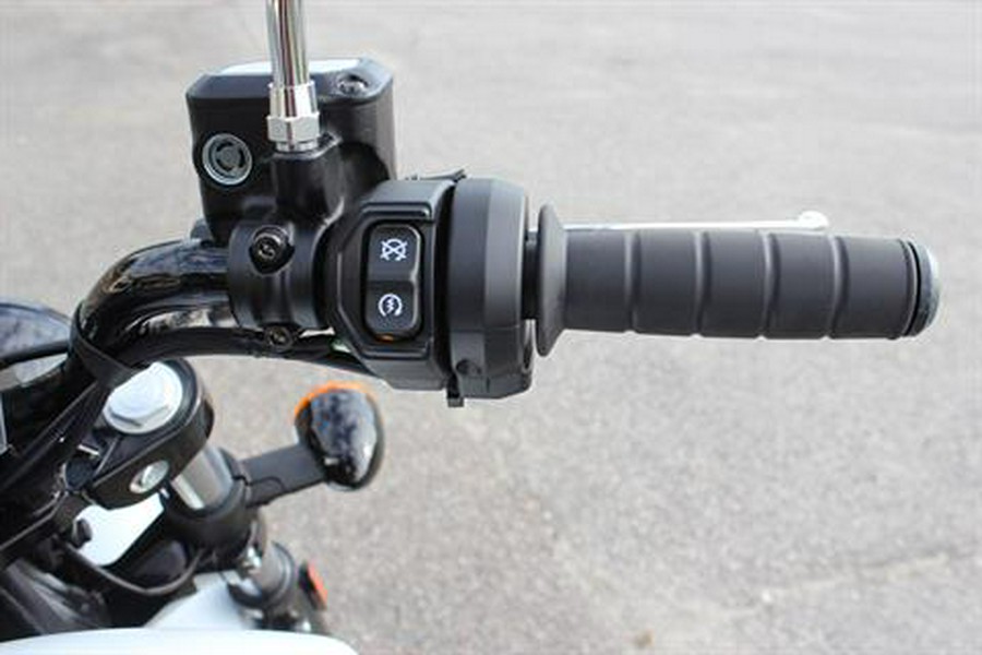 2025 Indian Motorcycle Scout® Sixty Bobber Limited