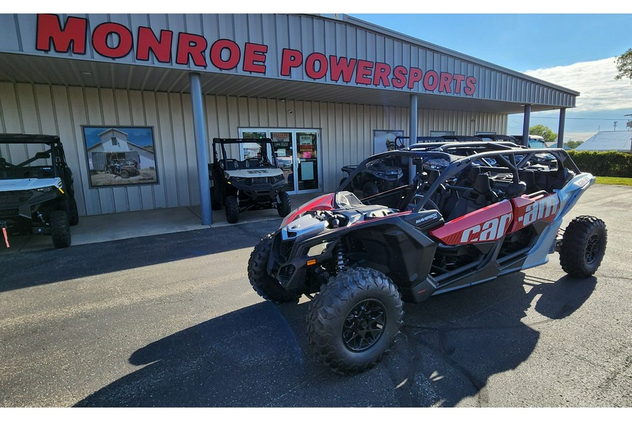 2025 Can-Am Maverick Max DS Turbo Sil/Red