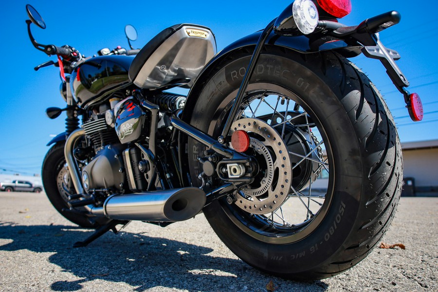 2027 Bonneville Bobber - Triumph