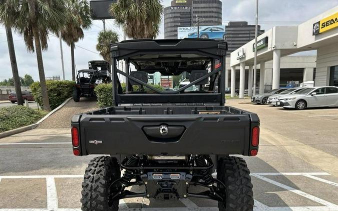 2024 Can-Am® Defender MAX Lone Star HD10