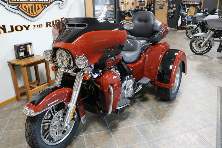 2024 Harley-Davidson® FLHTCUTG - Tri Glide® Ultra