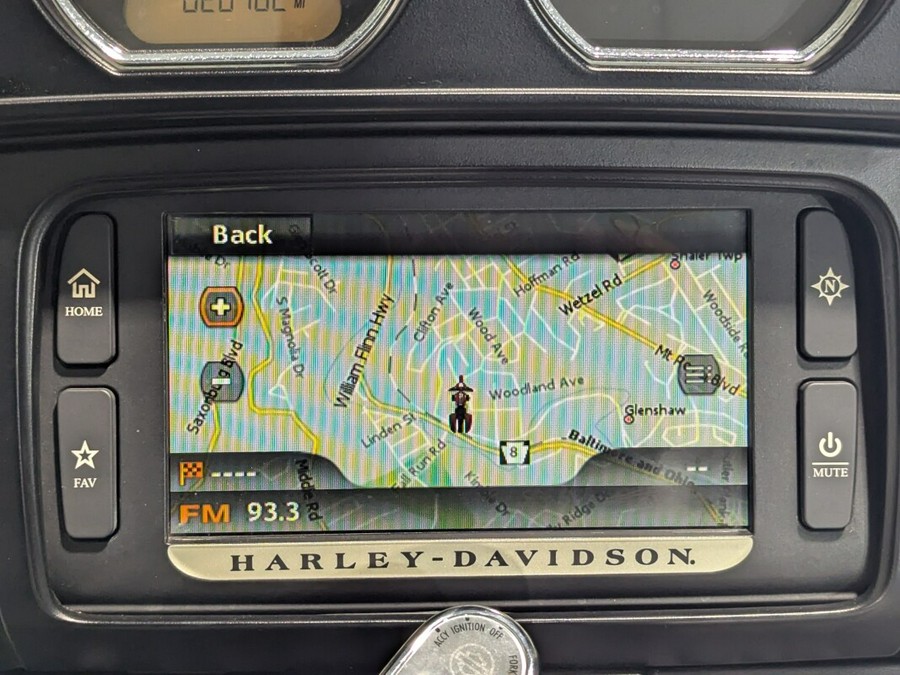 2016 Harley-Davidson® Tri Glide® Ultra Billet Silver