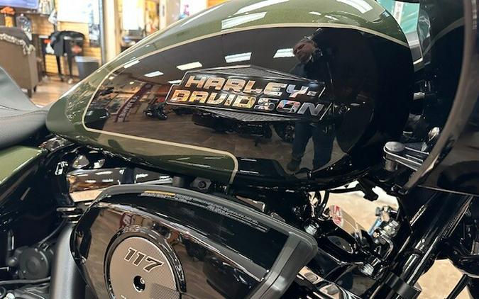 2026 Harley-Davidson® Road Glide® Olive Steel Metallic / Vivid Black - Black