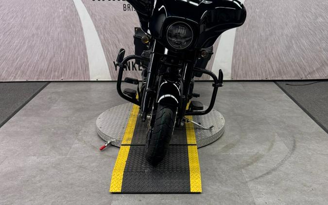 2018 FLHXS Street Glide® Special