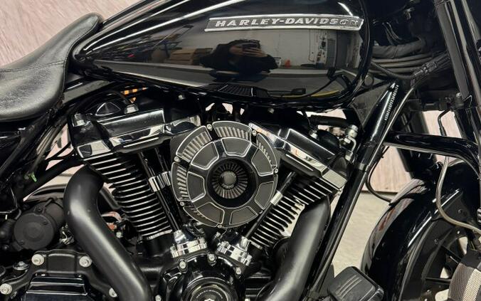 2018 FLHXS Street Glide® Special