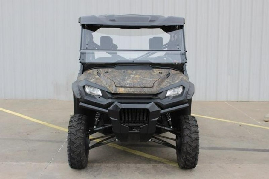 2023 Honda® Pioneer 1000-6 Deluxe Crew