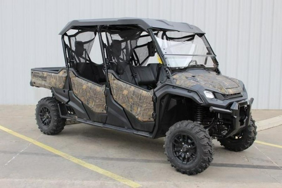 2023 Honda® Pioneer 1000-6 Deluxe Crew