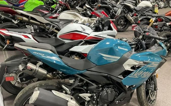 2021 Kawasaki Ninja® 400 Pearl Nightshade Teal/Metallic Spark Black