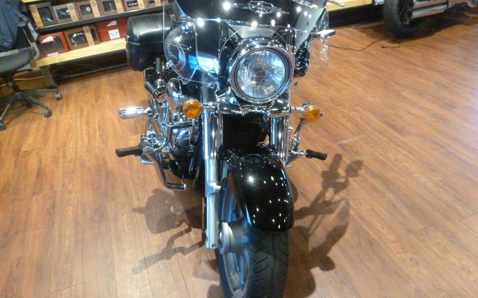 2017 Suzuki Boulevard C90T Glass Sparkle Black