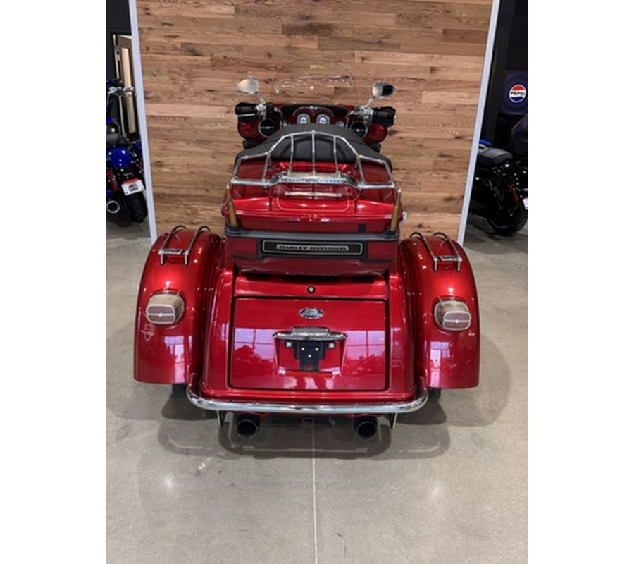 2013 Harley-Davidson FLHTCUTG - Tri Glide Ultra Classic