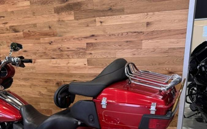 2013 Harley-Davidson FLHTCUTG - Tri Glide Ultra Classic