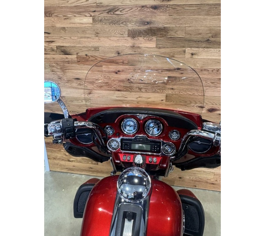 2013 Harley-Davidson FLHTCUTG - Tri Glide Ultra Classic