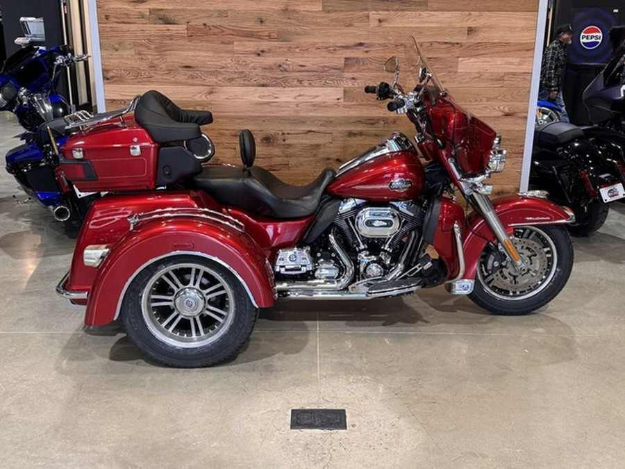 2013 Harley-Davidson FLHTCUTG - Tri Glide Ultra Classic