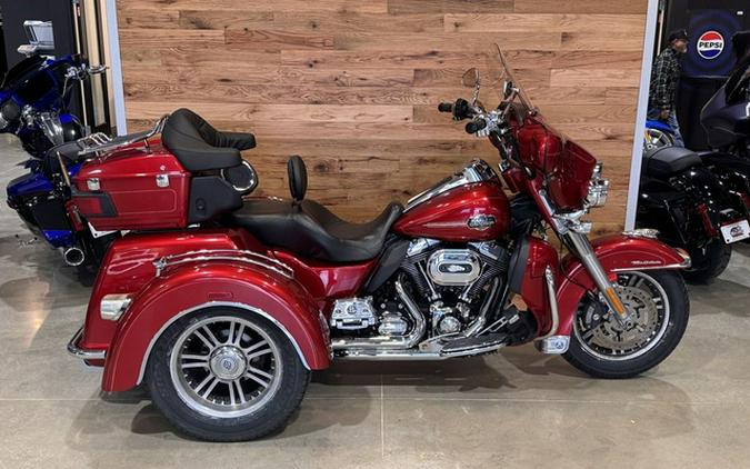 2013 Harley-Davidson FLHTCUTG - Tri Glide Ultra Classic