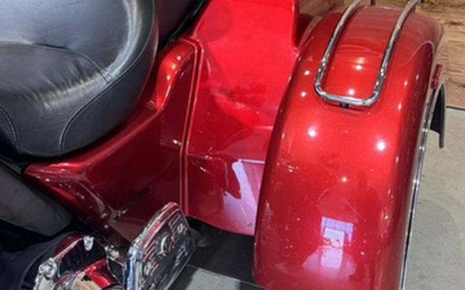 2013 Harley-Davidson FLHTCUTG - Tri Glide Ultra Classic