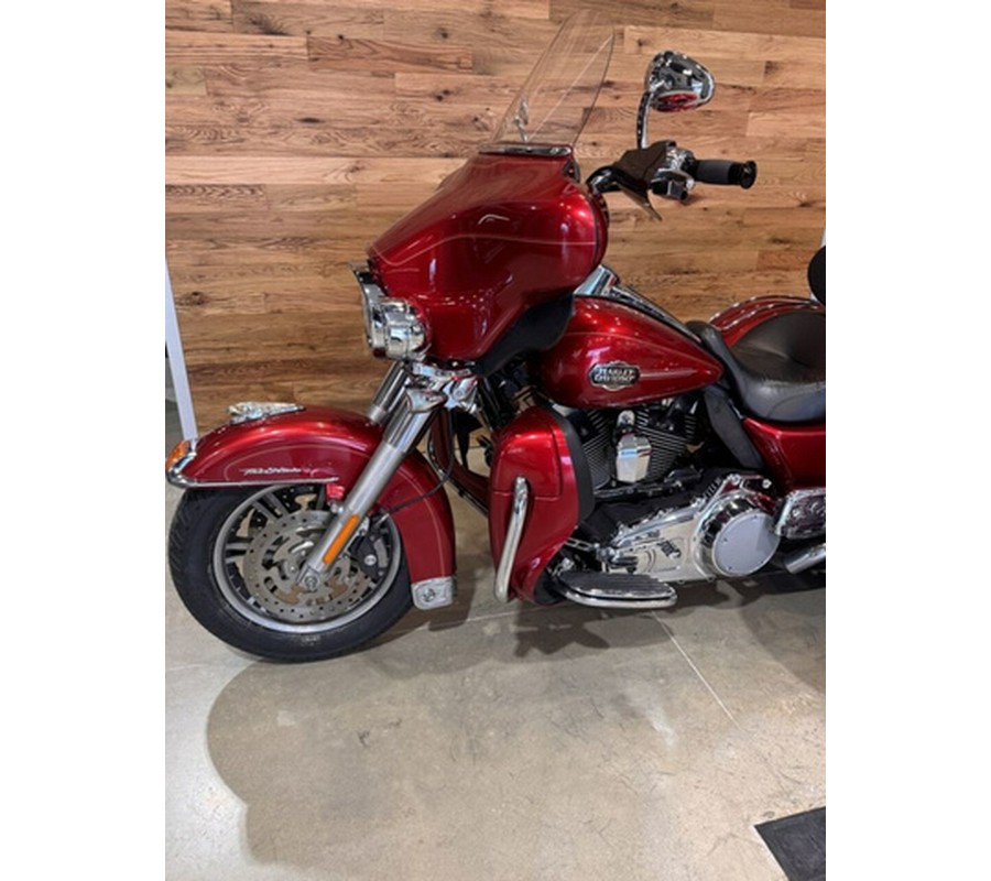 2013 Harley-Davidson FLHTCUTG - Tri Glide Ultra Classic