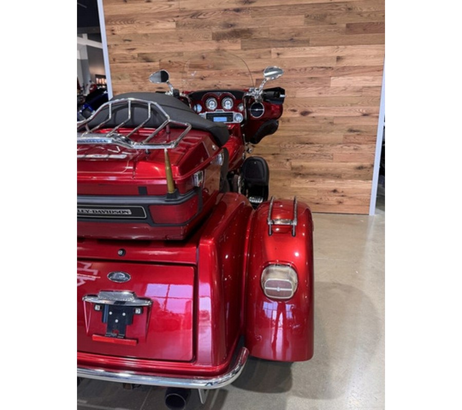 2013 Harley-Davidson FLHTCUTG - Tri Glide Ultra Classic