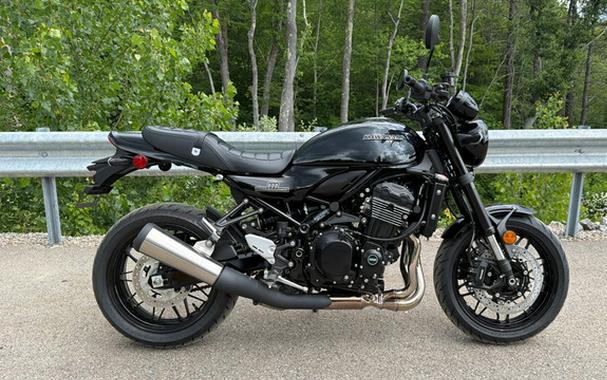 2026 Kawasaki Z900RS ABS