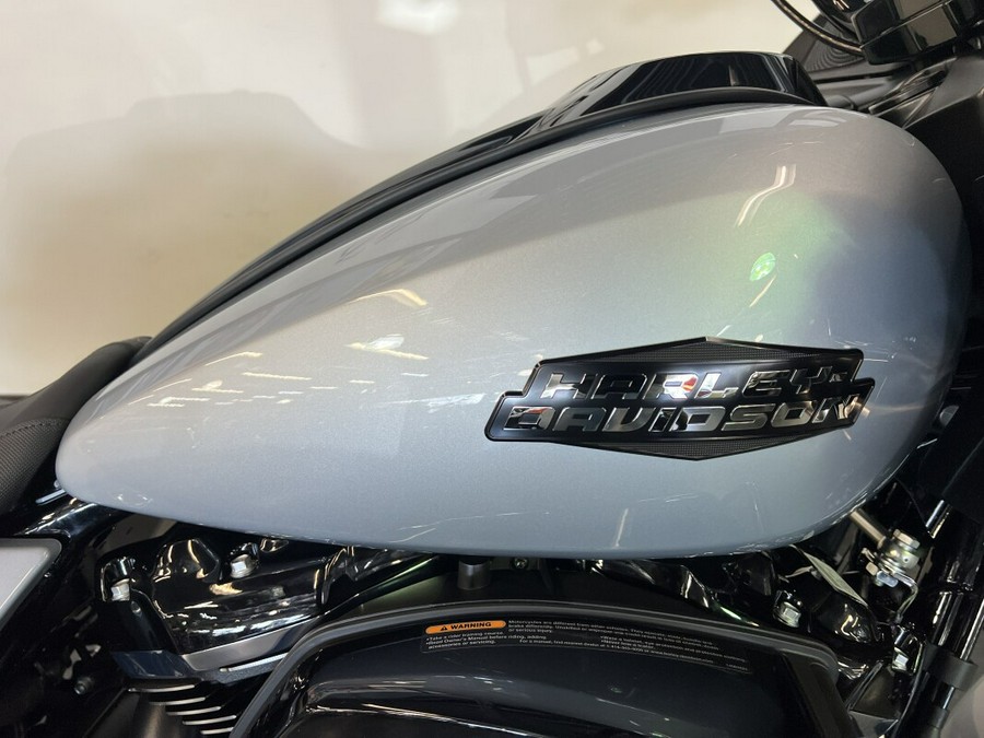 2024 Harley-Davidson Road Glide® Atlas Silver Metallic FLTRX