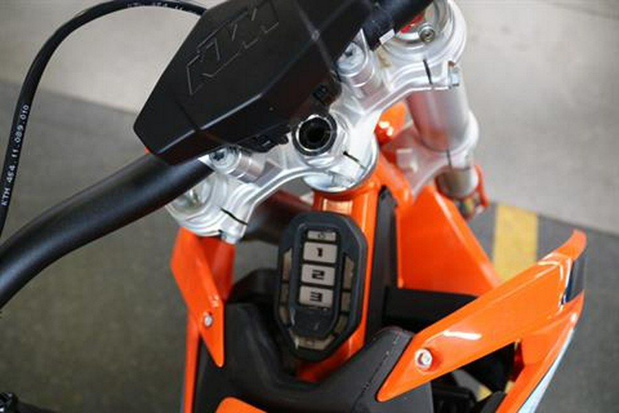 2024 KTM SX-E 5