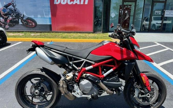 2020 Ducati Hypermotard 950 Red